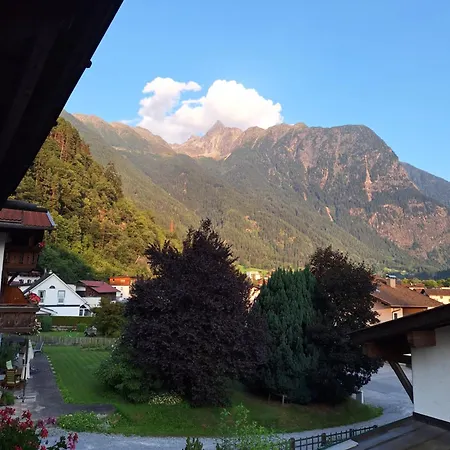 Haus Elfi Fiegl Apartment *